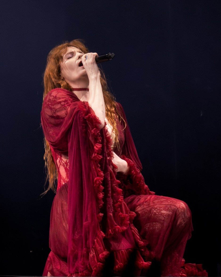 welcharchive's tweet photo. florence welch photographed by rafaela lucas at nos alive 2026 in portugal. https://t.co/1GlGkDYrp6