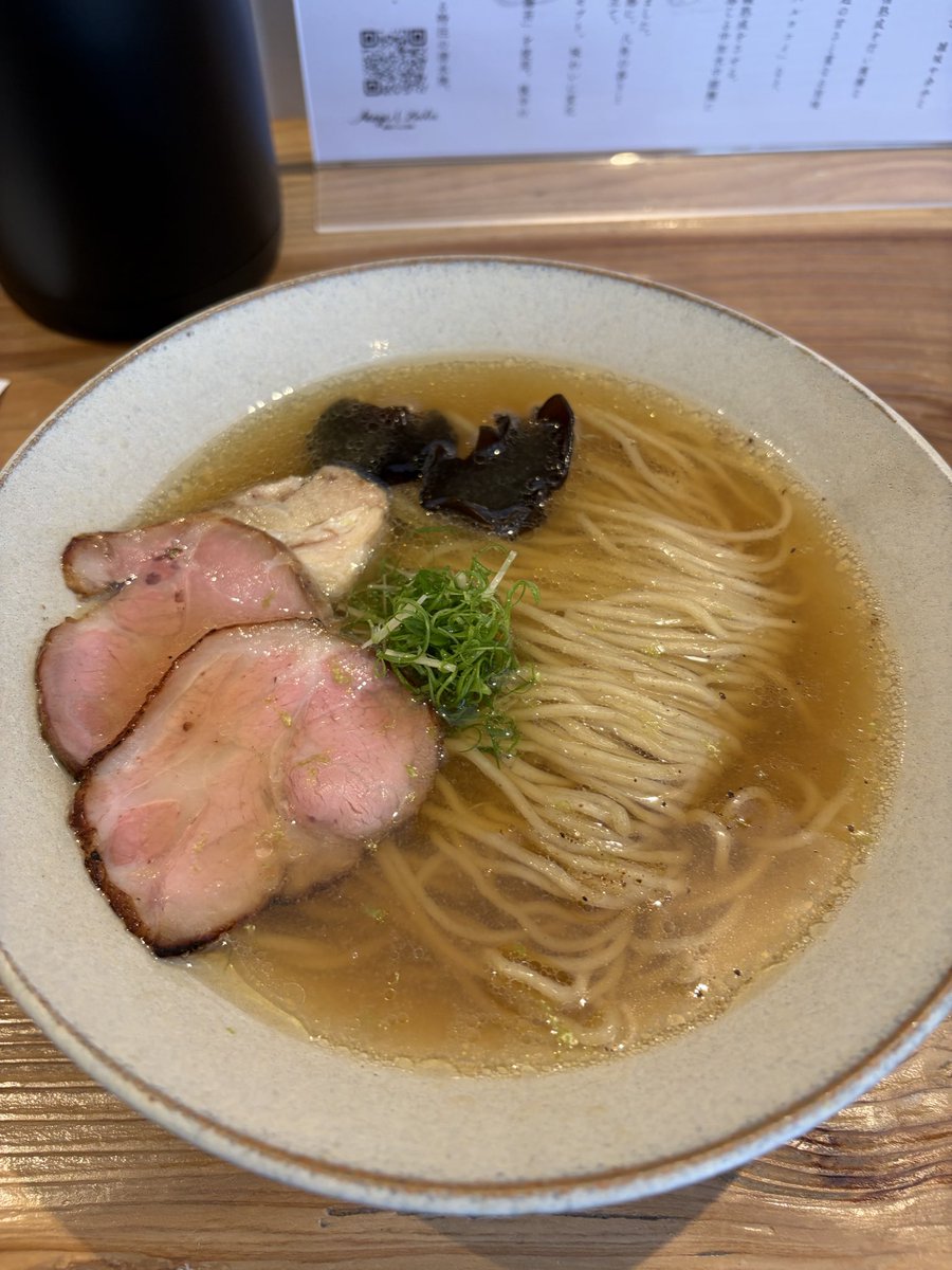 きつねPro tweet media