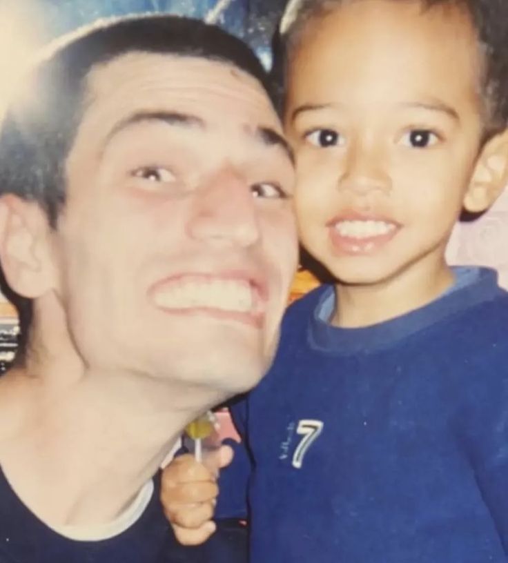 addictionjude's tweet photo. jude bellingham with his father then vs. now https://t.co/LIRBZDPPq9