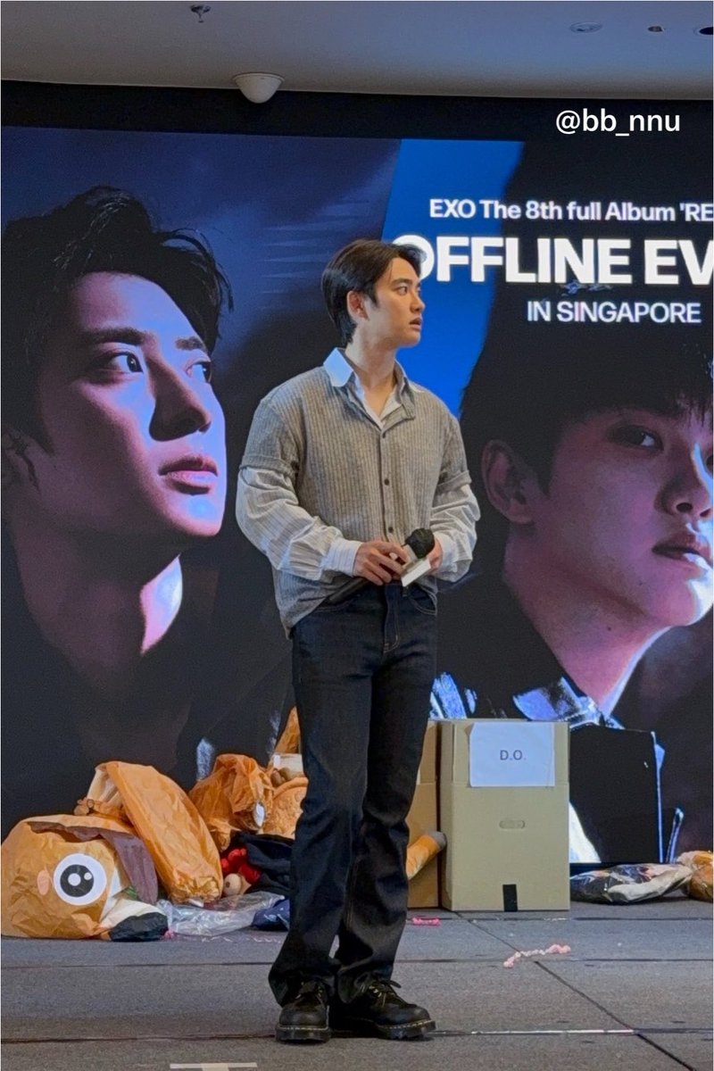 feelsowhale's tweet photo. คอสตูมน้องคยองซูวันนี้💯เสื้อคอปกพอดีตัวปลดกระดุมคอ กับสกินนี่ยีนส์ ให้โลกได้รู้ว่าน้องคยองซูหุ่นดีสุดๆๆๆๆ https://t.co/sbFRz3u42R