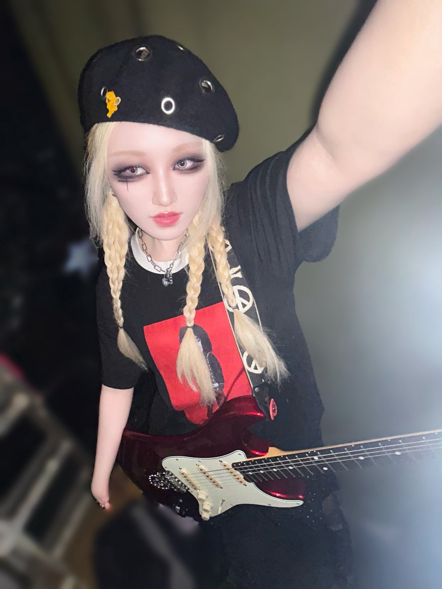 🩷Lisa 13🩷義手ギタリスト🎸💪義手ピックは手作り (@lhjw121315666