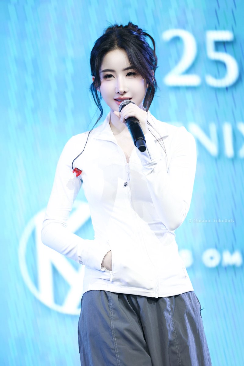 22mami_onlyYoko's tweet photo. 彩排

APASRA THE LUNA LIGHT
#YOKO25thBDfanmeet https://t.co/ho88CxNOH3