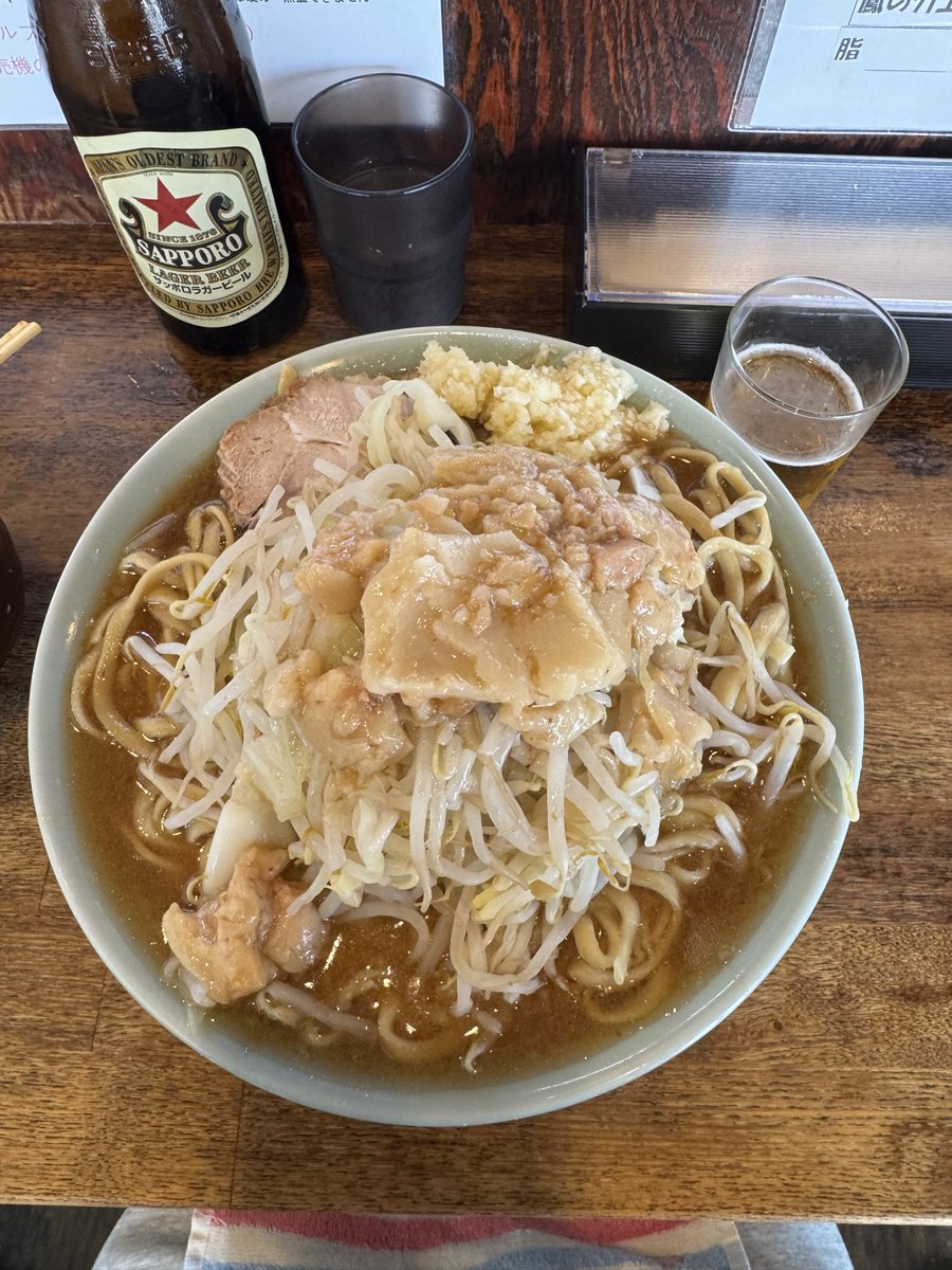 PnTutu0966's tweet photo. やっとラーメンと赤星⭐️にあり付けた🍜
#鳳
#麺屋鳳 https://t.co/pHLDcDsjsG