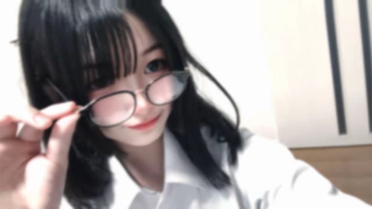 if_1kill's tweet photo. 賢く見えますか(□-□)☆ https://t.co/ZngZWBkdSD