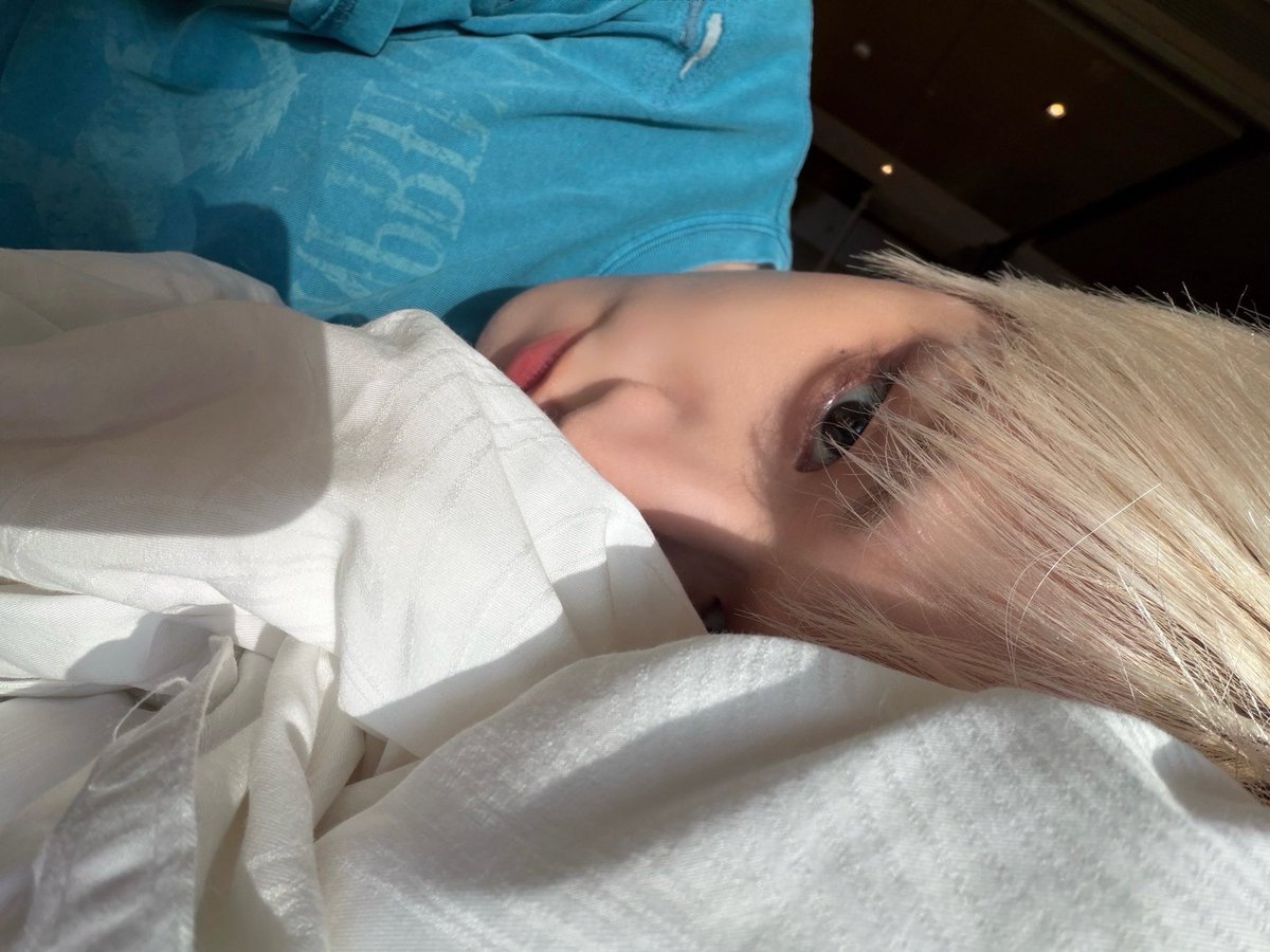 2R_woo's tweet photo. 260725 위버스 포스트 #리우 

bed  🫳 https://t.co/fLzloCBQe5
