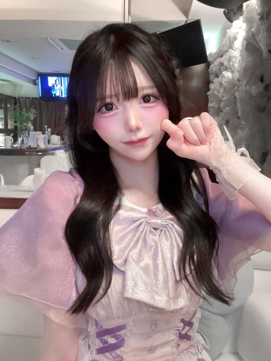 flowerlab_miru's tweet photo. おきゅいんっ⸝⸝o̴̶̷̥᷅ ̫ o̴̶̷̥᷅⸝⸝︎︎👍🏻︎︎💘

 #コンカフェ嬢  #自撮り界隈 https://t.co/NMUKkC98wT