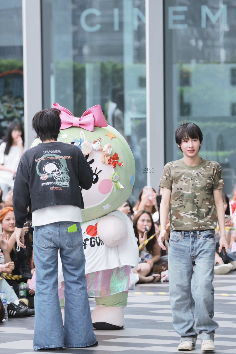 247withuuuu's tweet photo. 25/07/26

babii family💖

OFFGUNBABII FANSIGN 2026
#งานมหกรรมนิยายนานาชาติ2026xOffGun
#ออฟกัน #OffGun #Babii #NongBabii https://t.co/C5X0wiyzu2
