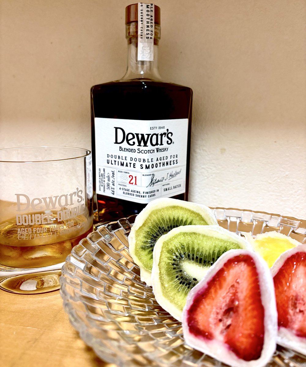dewars_jpn's tweet photo. 今日の出演者たち。みんな甘すぎる関係
イチゴさん🍓
キウイさん🥝
マンゴーさん🥭
ダブルダブル21年さん🥃 https://t.co/LQaBCwxdme