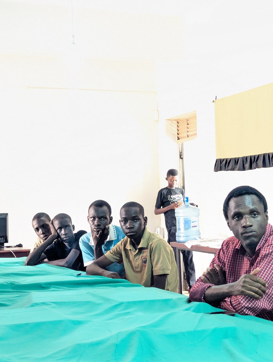 GDGJinja's tweet photo. We cleared our environment now we're clearing bugs! 🧹💻Google I/O Extended × Build with AI is officially underway! @gabbyagbobli  is leading attendees through building an AI-powered portfolio using #GoogleAIStudio.From cleaning our communities to building with AI#KeepUgandaClean https://t.co/6ToX643y59