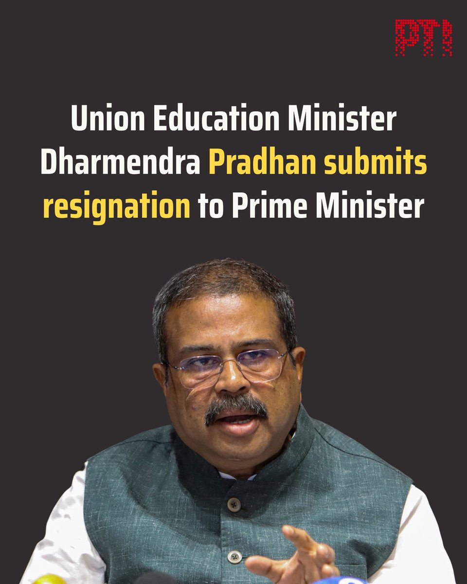_VijayaR's tweet photo. Remember TN what this person said in past:
1. Sign NEP we will release education funds to you.
2. Tamilian outsider is controlling Odisha government.
Time breaks all arrogance.
#NEET #dharmendrapradharesign 
@DMKITwing #TN https://t.co/ptgxZLEmRl