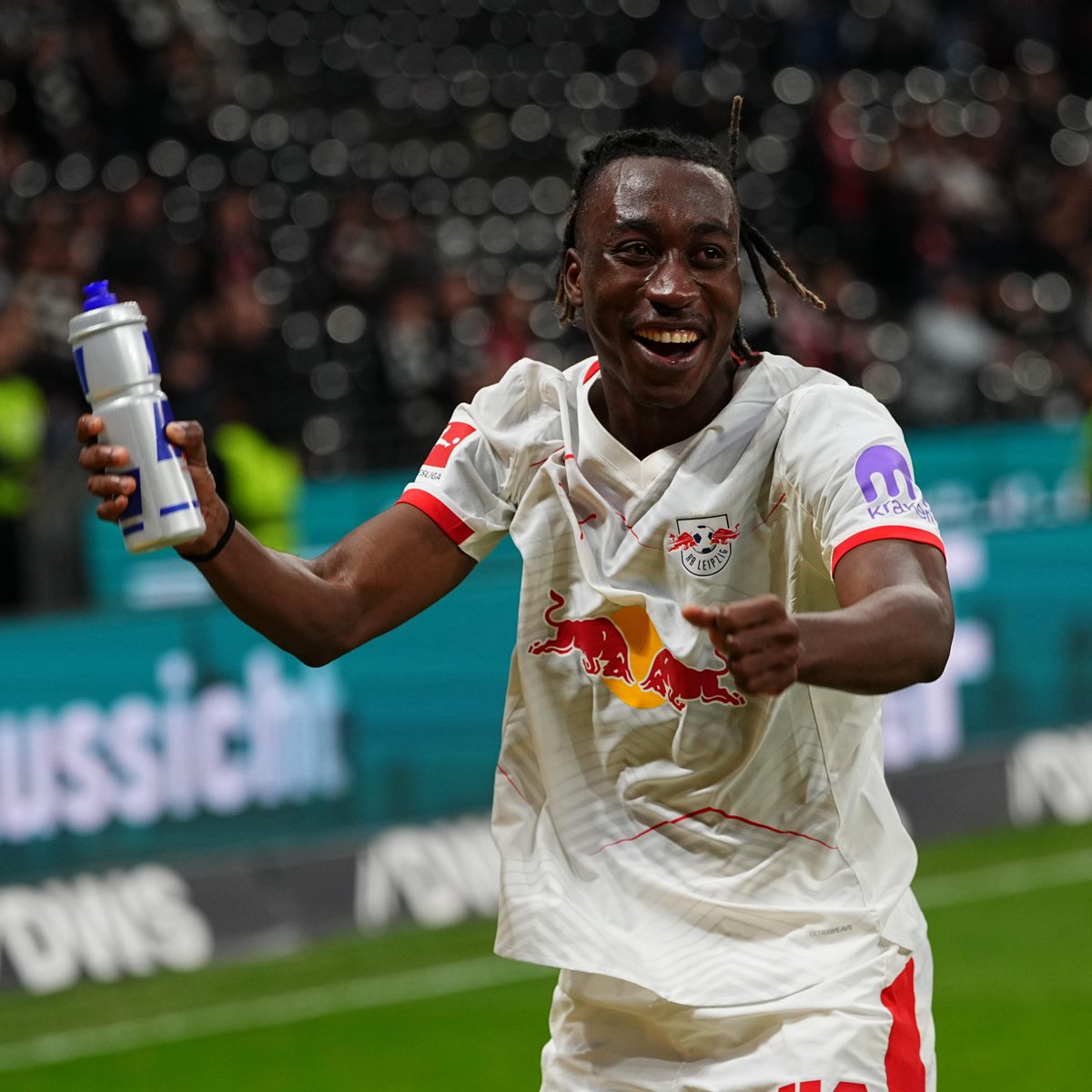 afrikafutbolu1's tweet photo. 🚨 Real Madrid, Yan Diomande ile anlaşma sağladı. Leipzig ile görüşmeler ileri seviyede! https://t.co/qZqnqyfKv5