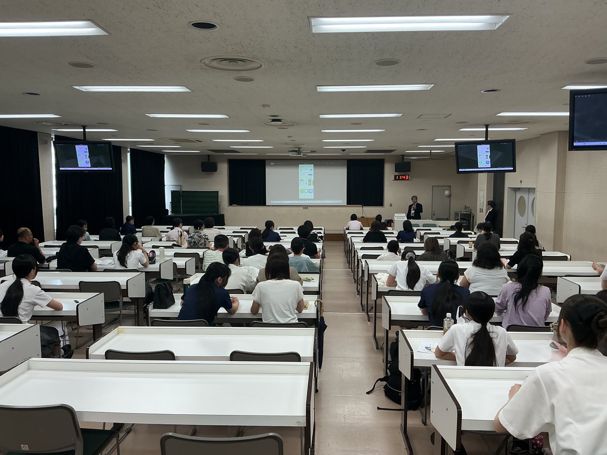nbj2341's tweet photo. 【校長発信2026-152】
「高1・2英国ブライトン語学研修まであと1週間」
最終説明会も終わり、出発日7/31が迫ってきました。私も同行し、生徒と一緒に授業を受けます。事前のクラス分けテストも受けましたが結果は現地に行ってから分かるとのことです。私の悪戦苦闘ぶりも含めて校長発信で配信します！ https://t.co/qLE43rqKfZ