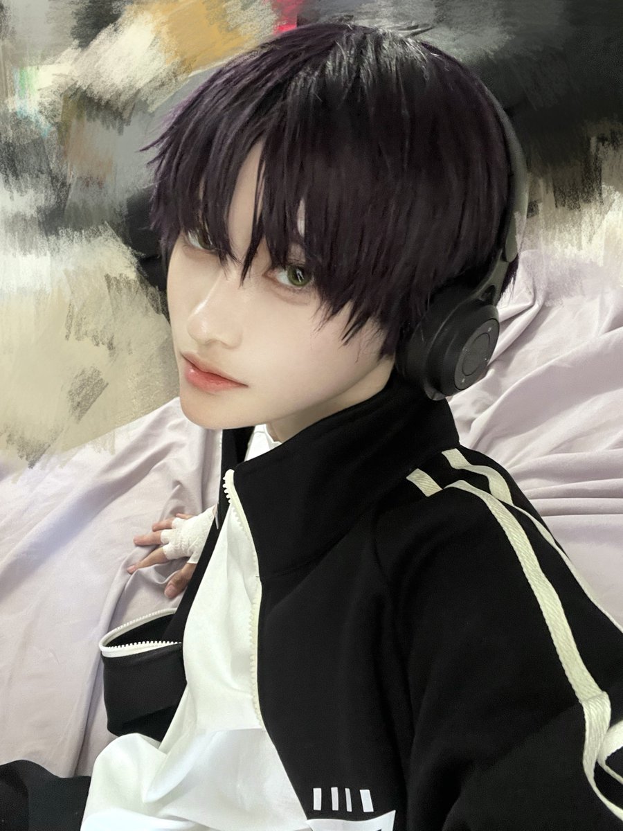 カロエ tweet media