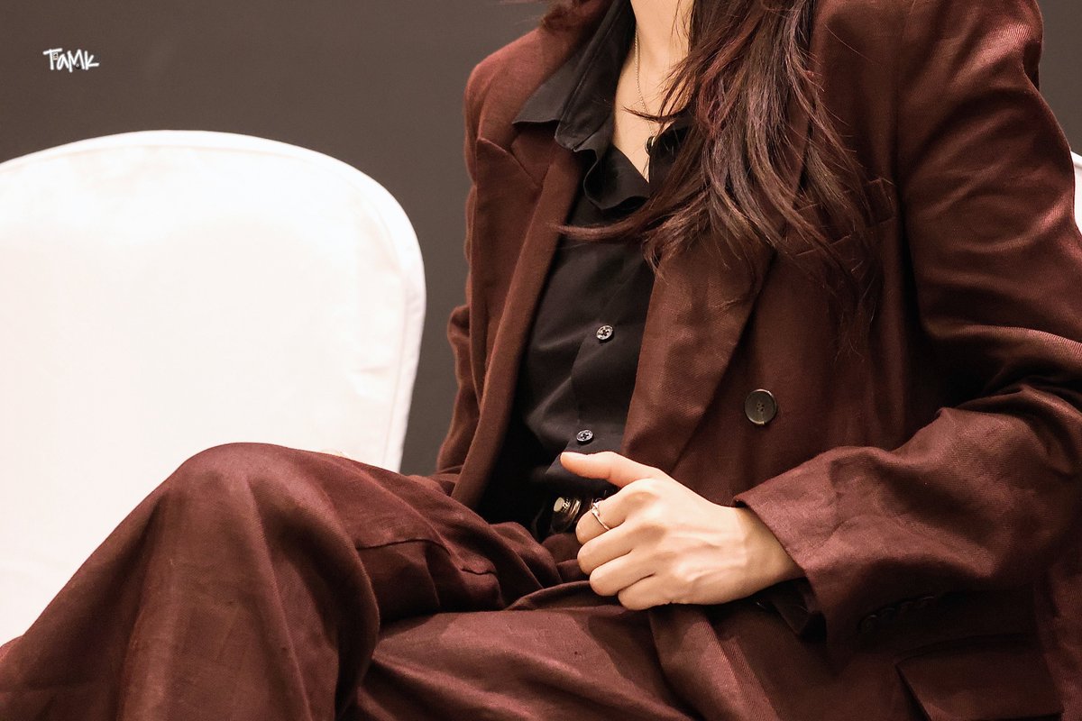 kasontam0k's tweet photo. 🥰😍

FAYE FANSIGN AT MEISHAN
#Sichuan1stFansignwithFaye https://t.co/AQGXXmn0AK