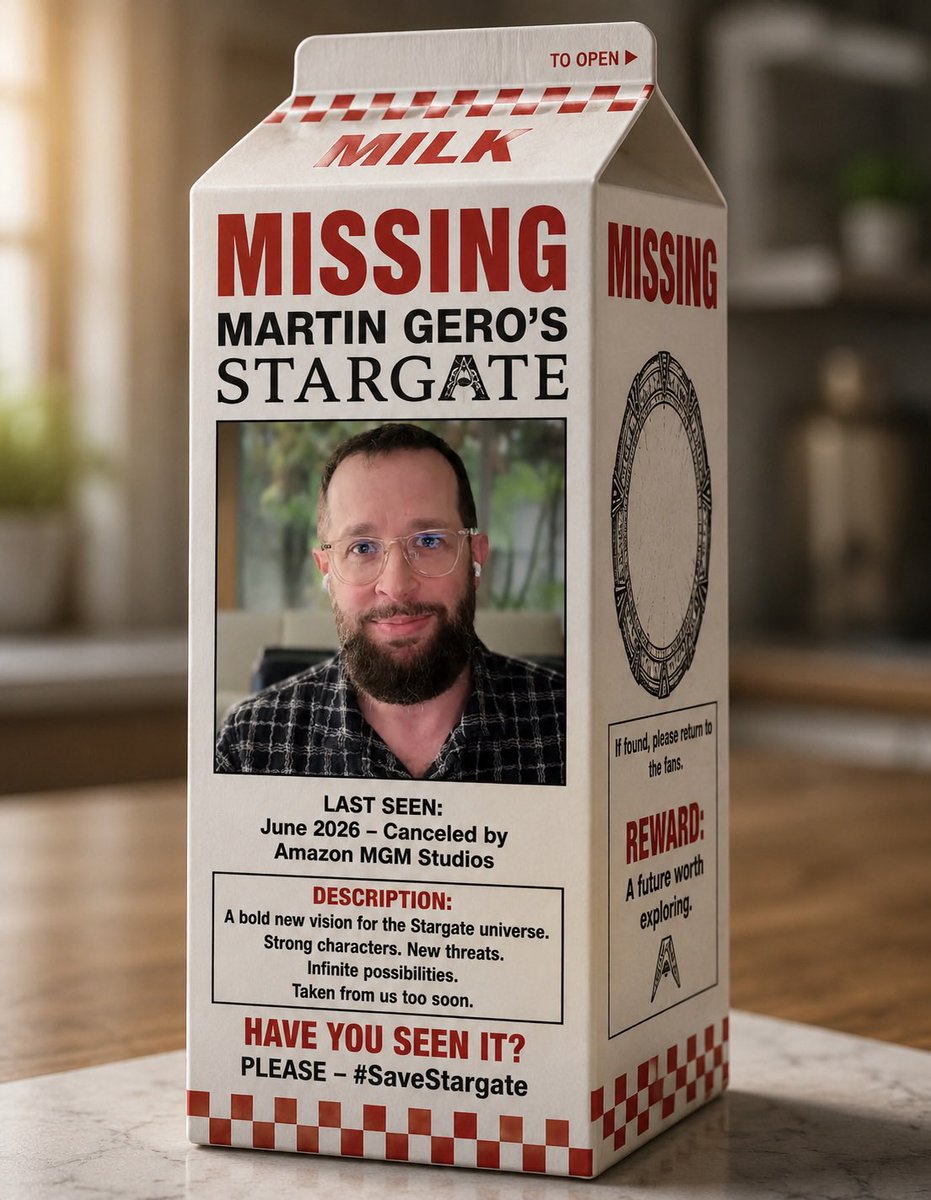 m_rosenbloom28's tweet photo. Hey @AmazonMGMStudio! Have you seen Martin Gero’s Stargate show? The fans have been looking for it. If found, please return to us! #SaveStargate #SDCC https://t.co/h8jYh6Pa4g