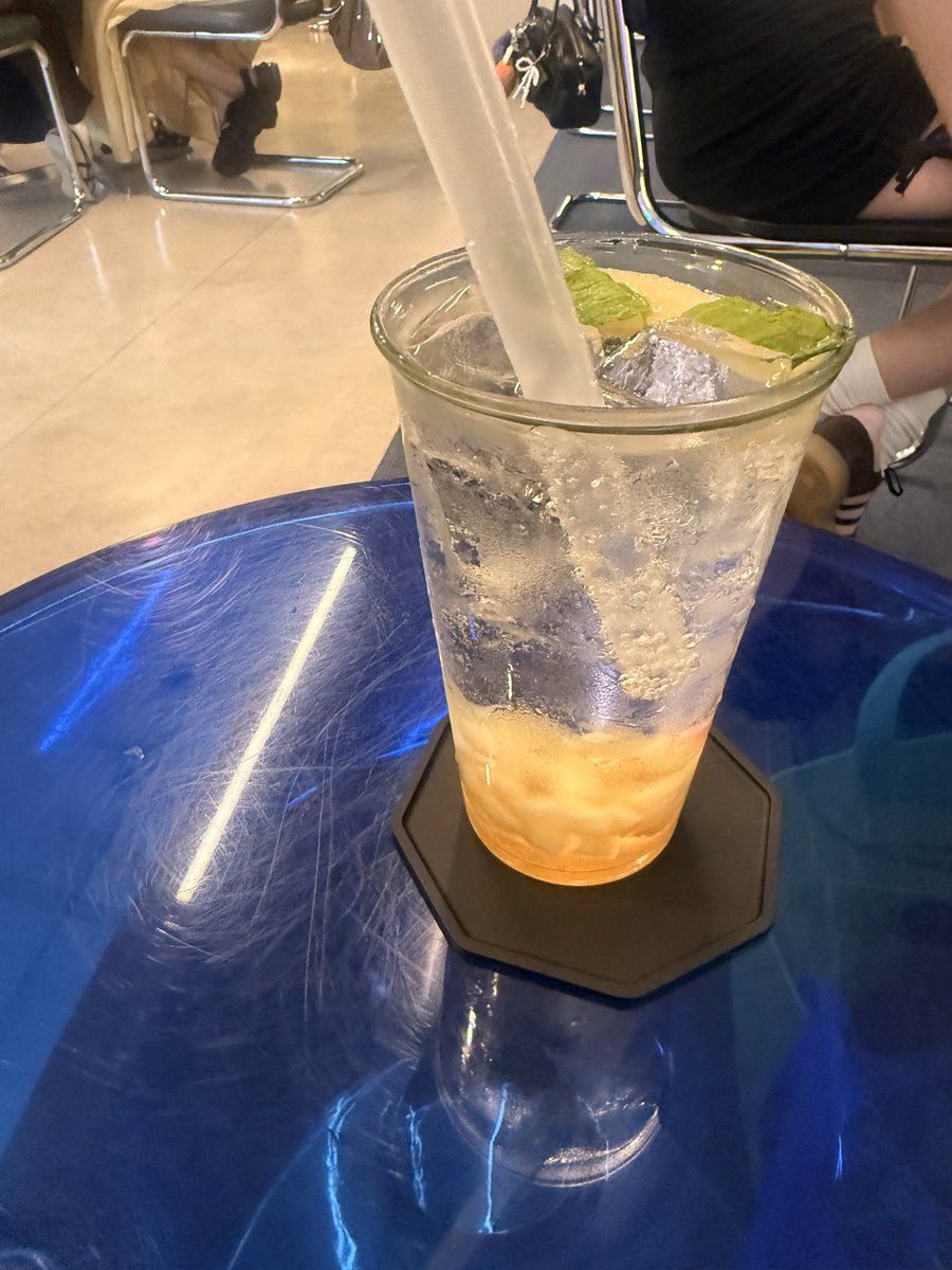 ppppovo's tweet photo. ずっと喋ってた🫶笑
楽しすぎたよ〜！！
ありがとう🥺💓また遊ぼーね🥰
(唯一の写真😶‍🌫️笑) https://t.co/zifCxDqcx9