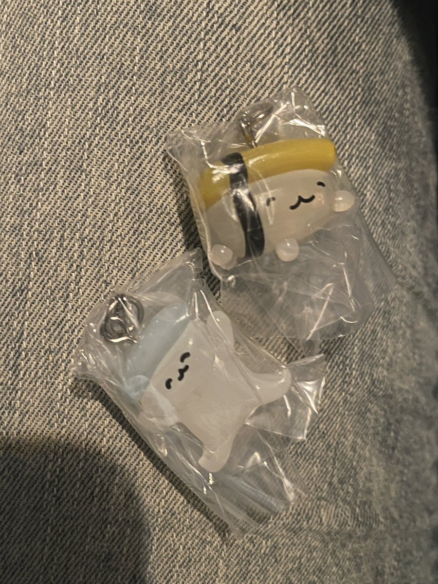 Chimpan0130's tweet photo. 【交換】  おしゅしだよめじるしアクセサリー 

求 いなり、まぐろ(おしゅし)
譲 たまご、おすしピープル

青森で手渡しか、郵送 
条件合う方いましたらよろしくお願いしますᴗ  ̫ ᴗ https://t.co/BGZfIfafH1