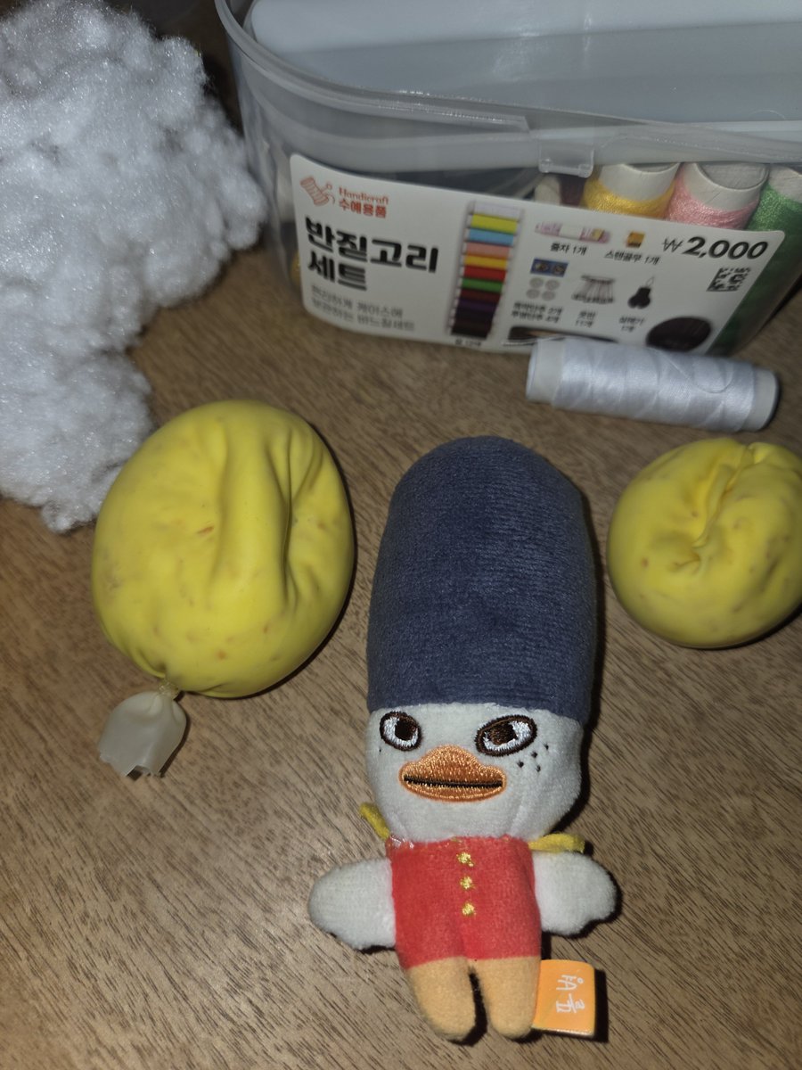 k1ngk1ngmandoo's tweet photo. 똘병이 뜯어서  크런치슬랑이 만들기  🫪ㅋㅋ https://t.co/VwUIvhIrHo