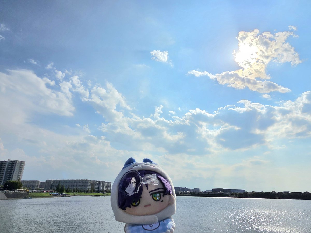 0000_honey's tweet photo. 湖とそーしゃま
#カメンズぬい撮り部 https://t.co/FsIehwR3PV