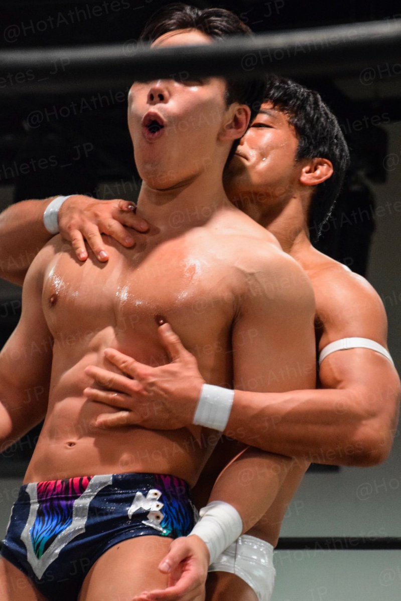HotAthletes_JP's tweet photo. 😳💦 https://t.co/qJb3gdE3KY