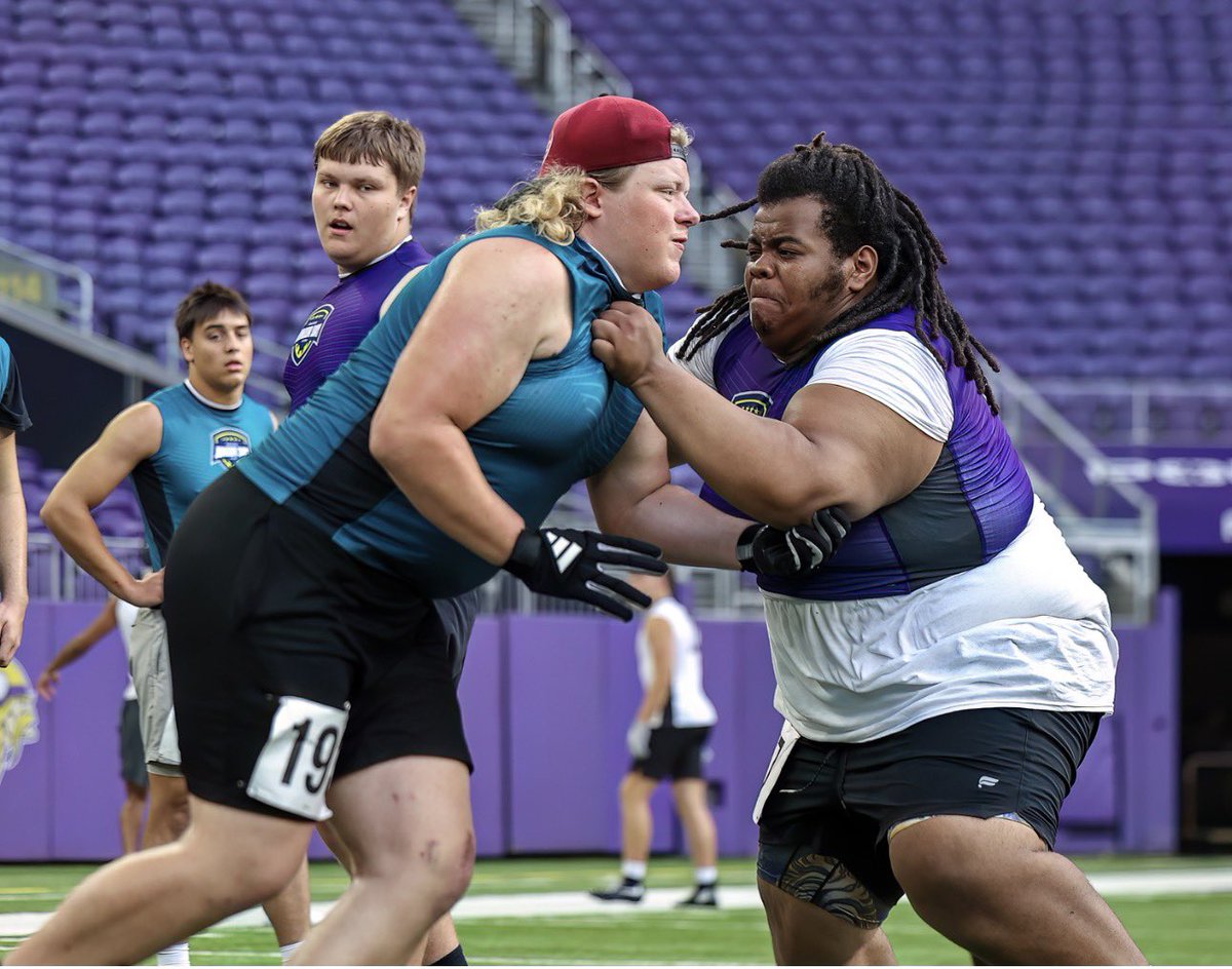 ShymirNelson's tweet photo. Blessed to compete all weekend.
Saturday at Edor Nelson Field learning, grinding, and connecting with college coaches. Sunday at U.S. Bank Stadium competing in 1-on-1s. Every rep counts.
The work continues.
#TrustTheProcess #NextLevel https://t.co/tPug1UX4mV