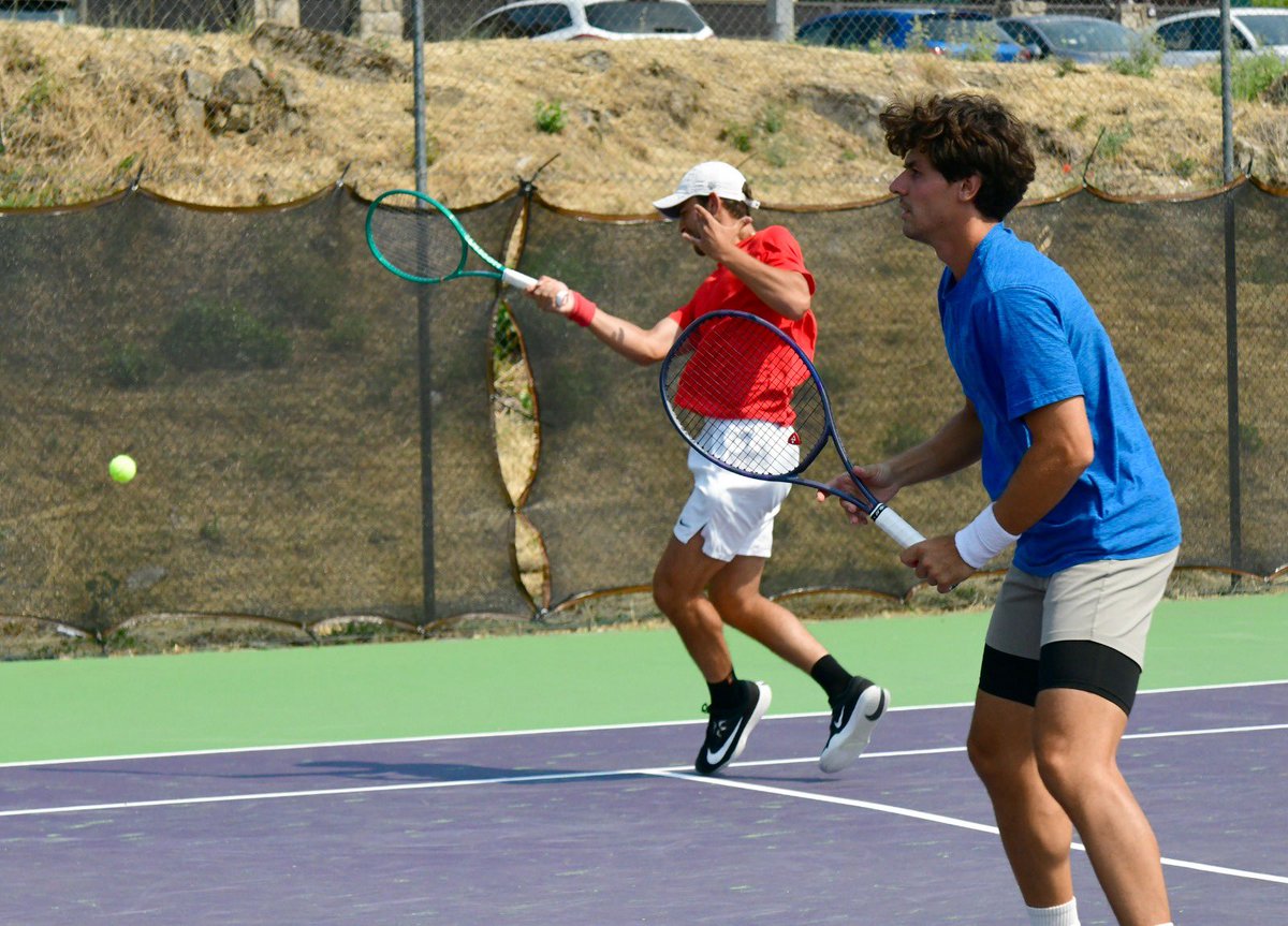 Tenis_Espinar's tweet photo. Comienza la final de dobles en la pista central Pedro Muñoz.
Sigue el partido en directo a través de este enlace: https://t.co/ggZCy3OJlV https://t.co/M9QAZlFvVw