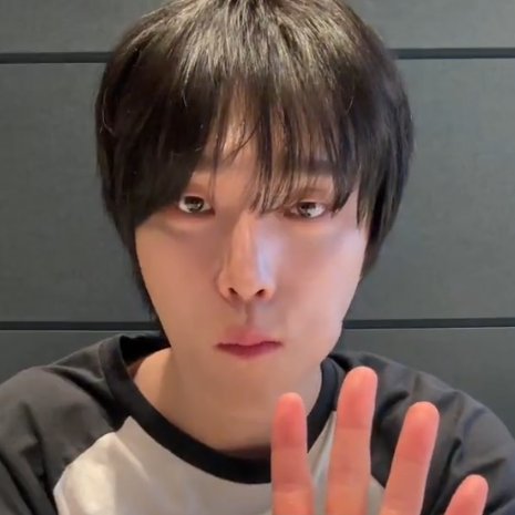 mingyursonly's tweet photo. everything dino does is just cute to me https://t.co/2wVMqDhcCv
