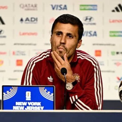 fcbfn_live's tweet photo. 🚨🎙️ "With the Ballon d'Or race wide open, who deserves it most?"

🗣️ Rodri:

"I had a great year, and we won the World Cup. But if we're talking about pure football... Leo Messi, at this age, is simply from another planet. He made the entire tournament magical." 🐐✨ https://t.co/HS3ex9xxsm