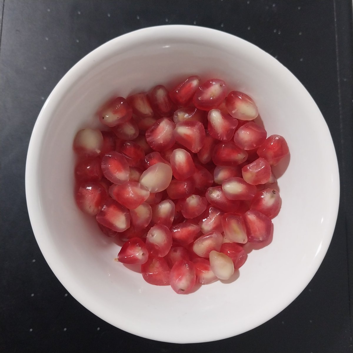 rill31_'s tweet photo. Ohh ini rasa buah delima yg selalu di makan/minum sm mydei🍷 https://t.co/DL96Gh7R2P