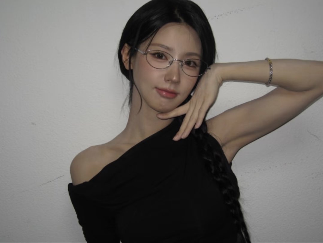 searchmiyeon's tweet photo. MIYEON rednote update. https://t.co/wotwUWGqc7