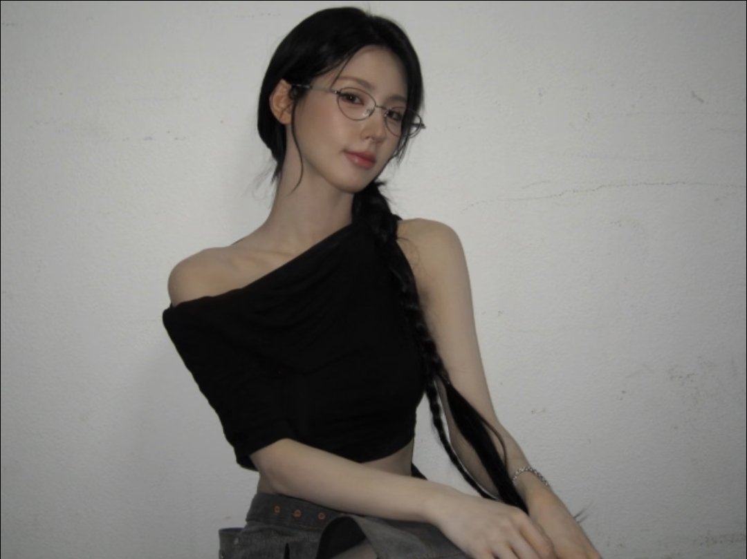 searchmiyeon's tweet photo. MIYEON rednote update. https://t.co/wotwUWGqc7