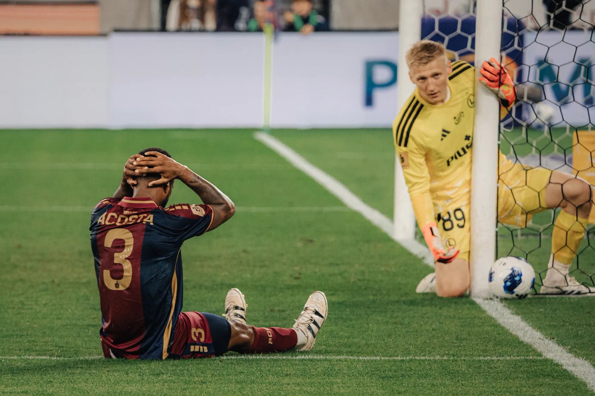 PogonSzczecin's tweet photo. 📸 #POGLEG

Galeria 👉 https://t.co/sozOyEDHfv https://t.co/1QvET7IMtW