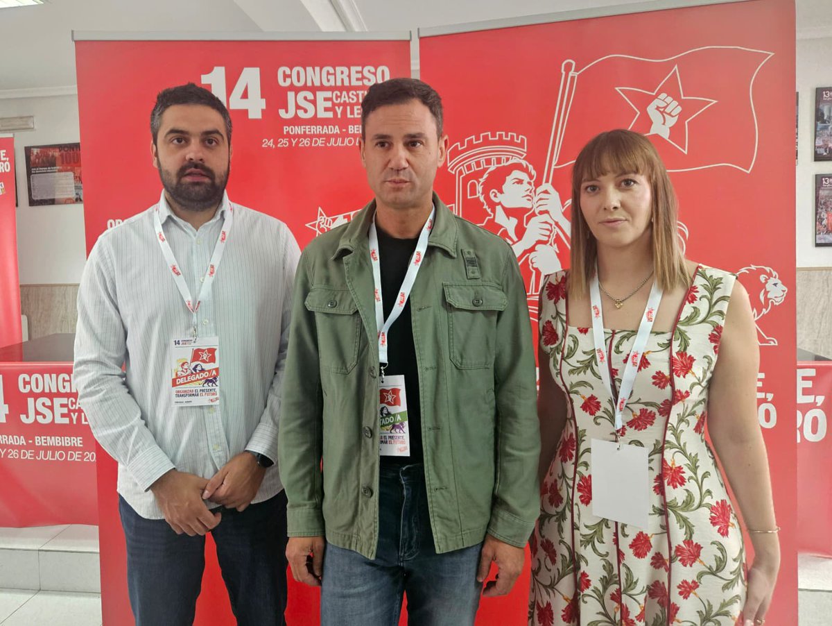PSLPSOE's tweet photo. ✊🌹Nuestro secretario general, @alfonsocendon, ha inaugurado el XIV Congreso Autonómico de @JSCyL bajo el lema 'Organizar el presente, transformar el futuro', junto a Diego Vallejo, su secretario general, Aránzazu Figueroa, secretaria general de @JSE_ORG y otros cargos del PSOE. https://t.co/aZOotZWY65