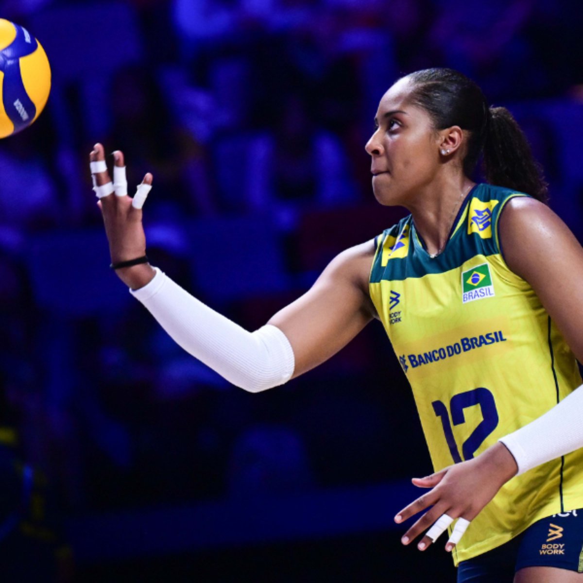 PortoRhyan's tweet photo. BAILA ANA CRISTINAAAAAA, BAILAAAAAAAAAAAA
#VoleiNoSporTV https://t.co/YRTsSkZ2vx