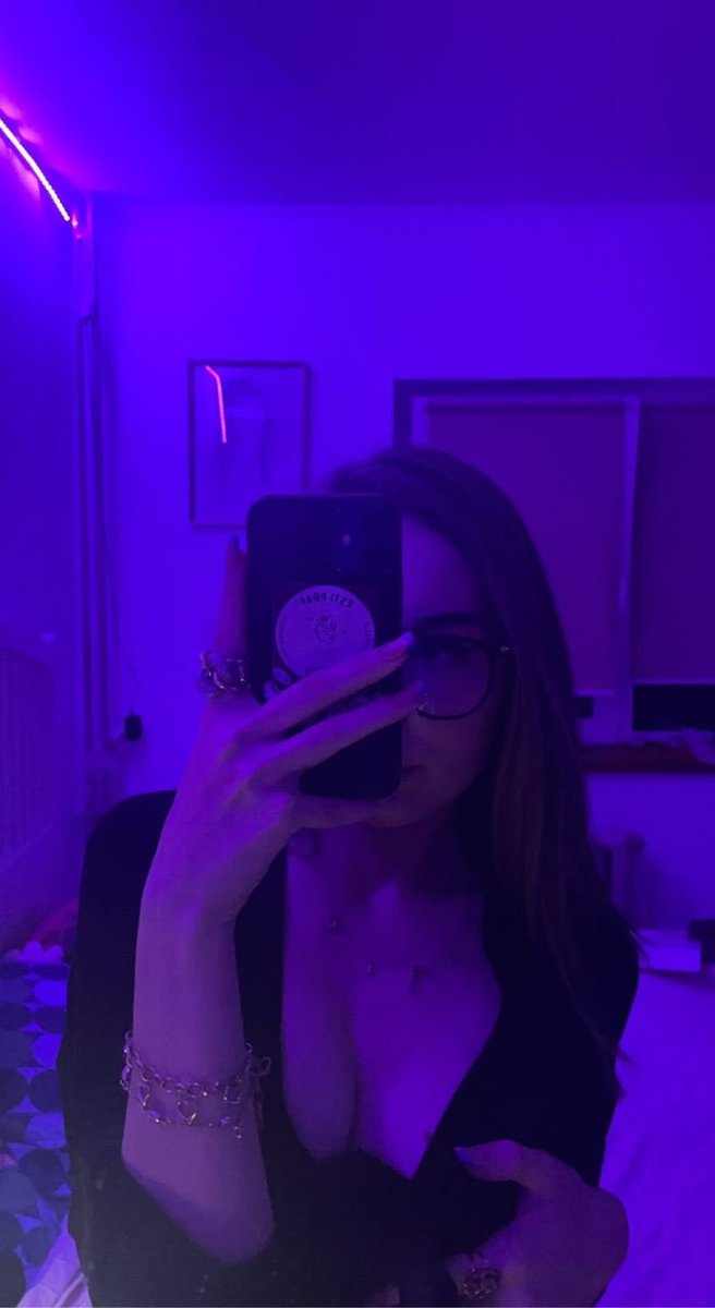 melissascott090's tweet photo. Good morning 🌚💞 https://t.co/PNoMeyAqA3