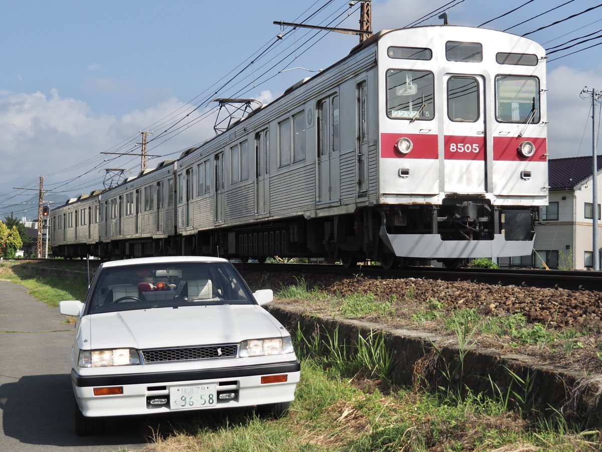 ontama315's tweet photo. 昨日の長野の写真から厳選して4枚
8500もゆけむりもかっこいいなぁ
#車と鉄道 https://t.co/FbEGXZY82B