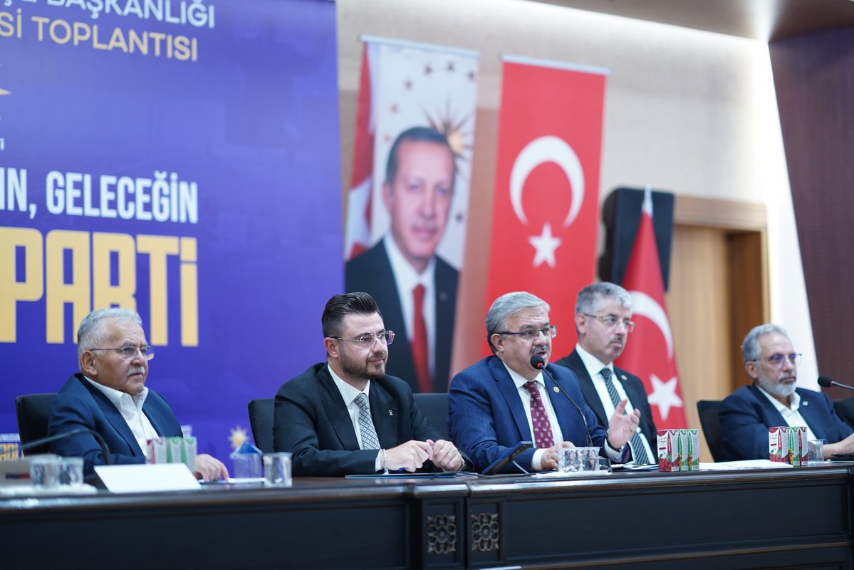 huseyinokandan's tweet photo. Talas ilçe danışma meclisi toplantısını gerçekleştirdik. https://t.co/DqhvBuaYXv