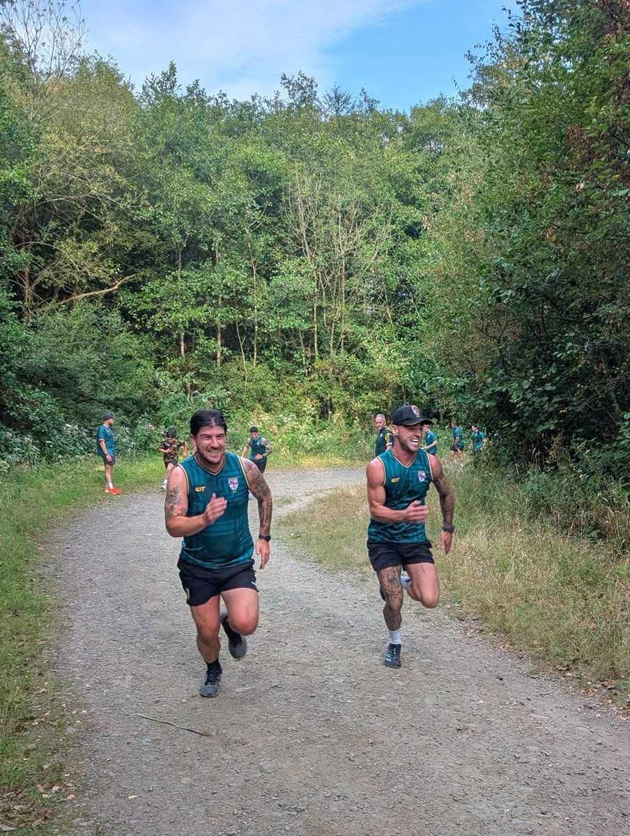 BeddauRFC's tweet photo. A lot of grunting and sopping wet vests this morning over at @Barrysidingscaf where the first block of pre-season training was concluded by some very determined fellas.
#AsOne https://t.co/HYWf9QxaBm