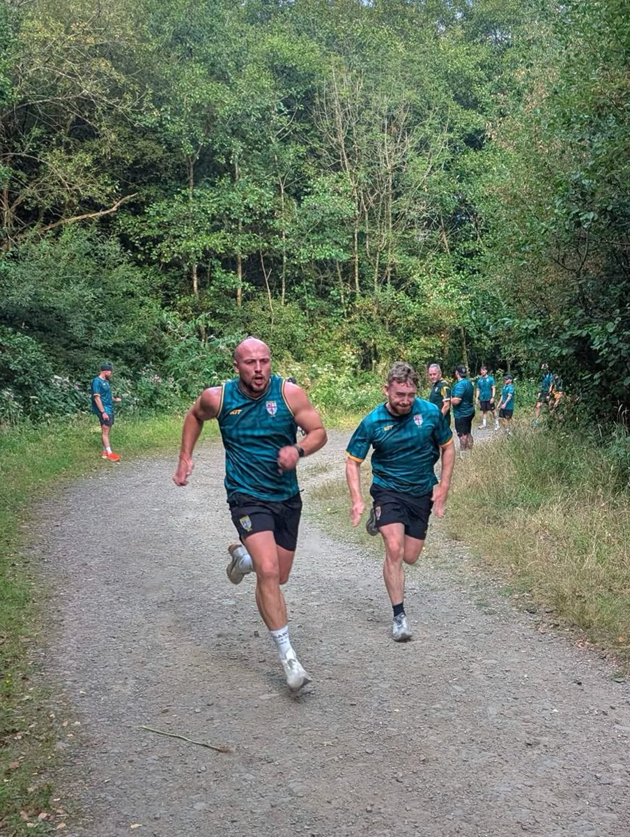 BeddauRFC's tweet photo. A lot of grunting and sopping wet vests this morning over at @Barrysidingscaf where the first block of pre-season training was concluded by some very determined fellas.
#AsOne https://t.co/HYWf9QxaBm