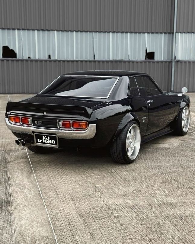Retromania4ever's tweet photo. ⛩️🇯🇵⛩️ 1976 #Toyota #Celica TA23 https://t.co/7IjPrSsI5q