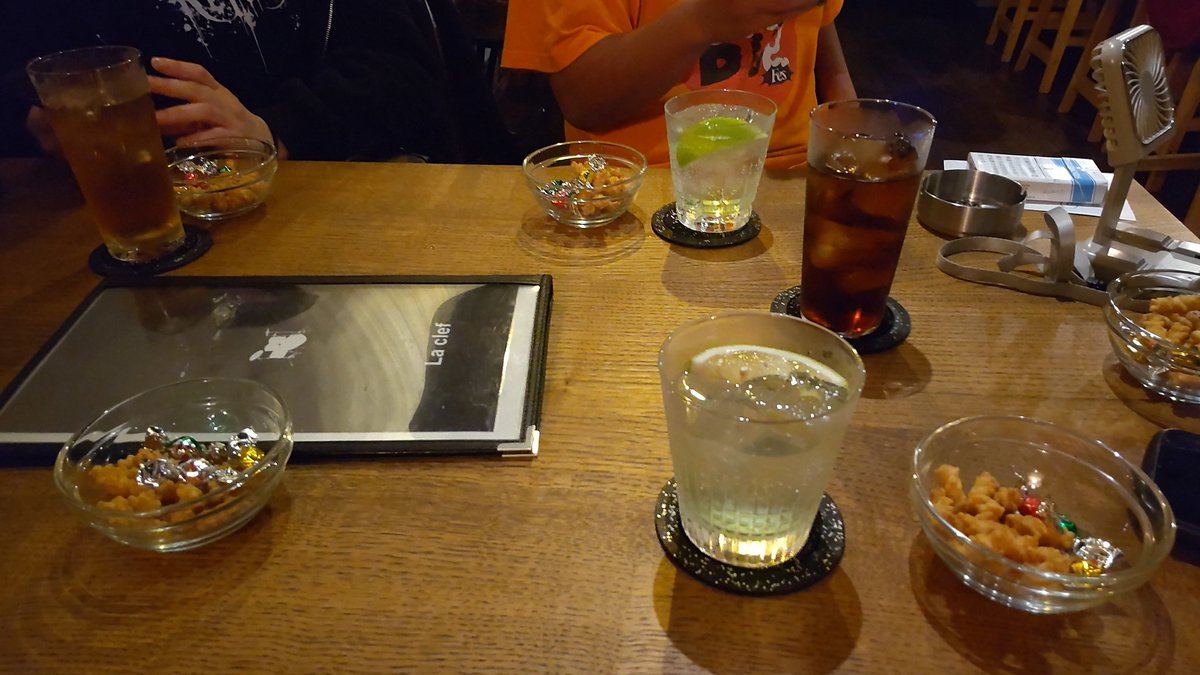 katsu_katsu_ka's tweet photo. 通りすがりました。
#Laclef
#亀井飯店 https://t.co/EQFzUDFRHo
