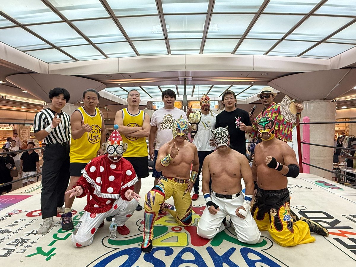 SUZAKU_osaka's tweet photo. #ゼストプロレス にたくさんのご観戦ありがとうございました。
#TDTD ただの友達じゃなくて親友レベルでしたね。
次は負けません。
また皆さんの前に帰ってきます。
#大阪プロレス
#VerteX https://t.co/QYt4E16pqw