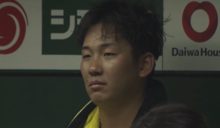 urabi00's tweet photo. ダルベックのホームランは伊原が完全に悪いけど
・元山ゲッツーボールで１アウトも取れず
・森下ライトフェンス際で取れず

と３アウト分も野手が取り損ねての４失点だから可哀想が勝つだろ... https://t.co/Q7dROStkol