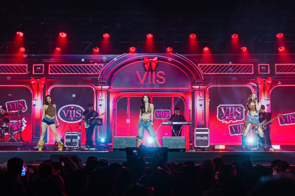 MonsterFest_TH's tweet photo. VIIS
LIVE @ MONSTER MUSIC FESTIVAL 2026

Monster Music Festival 2026
เทศกาลดนตรีที่ใหญ่ที่สุดใจกลางกรุงเทพ
🗓️ 25-26 กรกฎาคม 2569
📌 ศูนย์การประชุมแห่งชาติสิริกิติ์

#VIIS
#MonsterMusicFestival2026
#MonsterMusicFestival2026_D1
#GFest
#GMMShow https://t.co/d6fAKpA4AQ