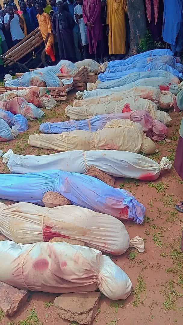 _Sufy2's tweet photo. Bandits have massacred 23 farmers in the Sauna/Ruwan Gora community, located in the Talata Mafara Local Government Area of Zamfara State. Over 50 people have been hospitalized, most of them women and children.

This attack occurred in a village near the hometown of Nigeria’s Minister of State for Defence, Bello Matawalle. The Northwest region is gradually becoming a graveyard, yet the suffering of its people continues to receive little attention. The predominantly Muslim communities in the North have long been victims of insecurity, while Donald Trump continues to push a false narrative of a Christian genocide. If he truly cared about humanity, he would have conducted more research to understand that people of all ethnicities and religions are affected.