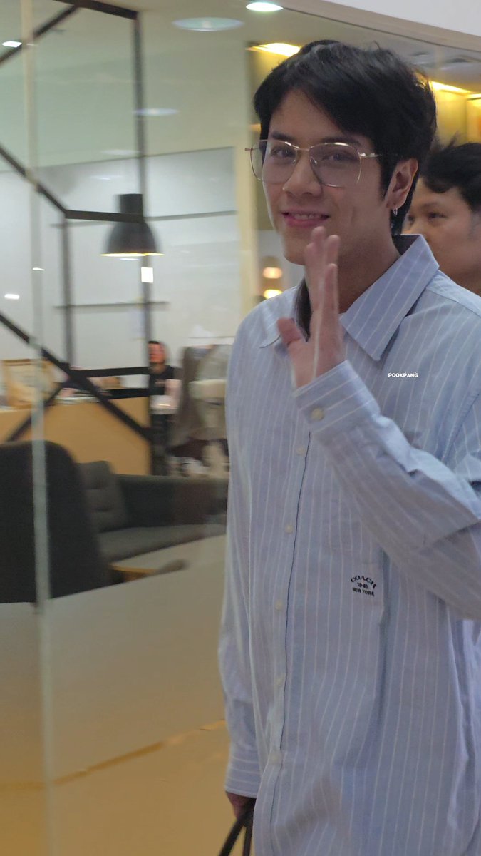 pookpang_pang's tweet photo. น่ารักจังว่ะ 🤏🏻
NANON AT ALPHACAMP
#TheAlphaCamp5thLive
#mynameisnanon https://t.co/0VtzVrGAAb