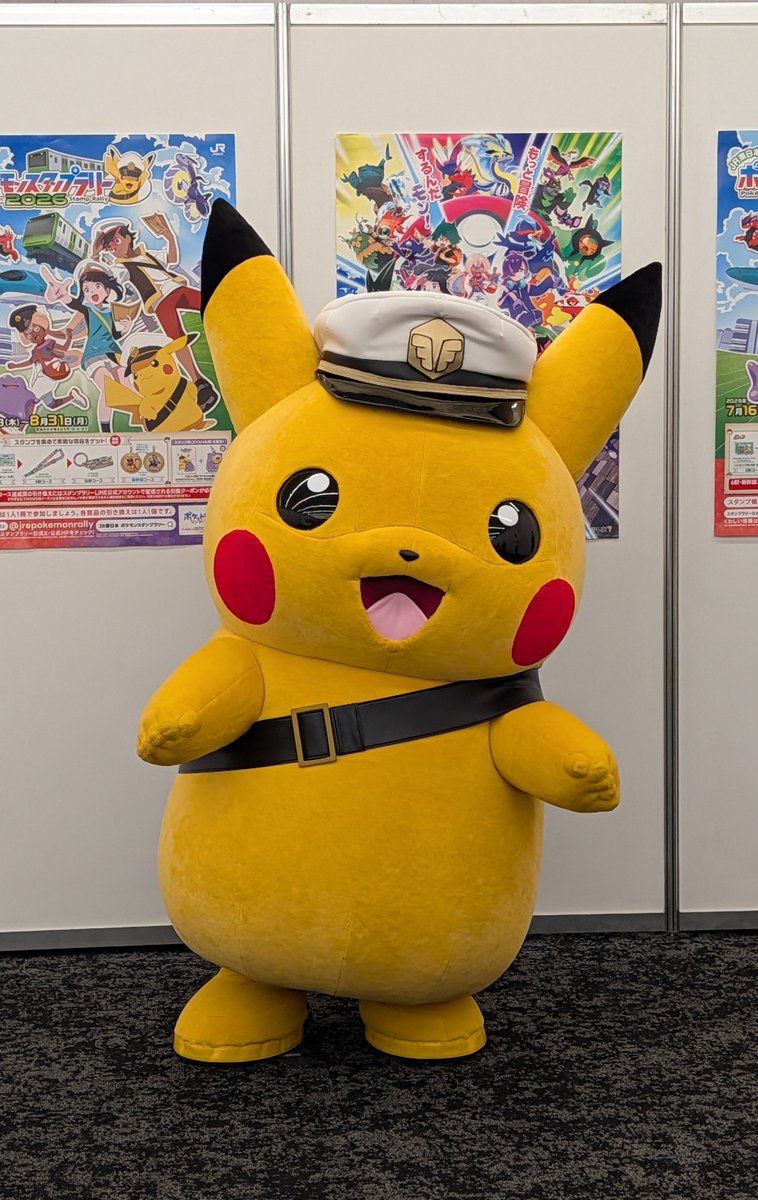 sasorivader's tweet photo. 6駅達成の特典を引き換えに行ってきた。ホンダのコライドンの展示観に行ったらキャプテンピカチュウもいた！
#JR東日本ポケモンスタンプラリー https://t.co/6PEQ0zJbga