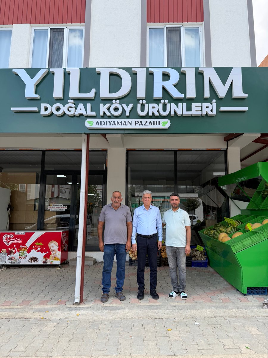 NazifAtalay5's tweet photo. Yıldırım Doğal Köy Ürünleri adıyla iş yerini açan Zeynal Yıldırım'ı ziyaret ederek hayırlı olsun dileklerimizi ilettik. Rabbim iş yerini bereketli, kazancını bol eylesin. Hayırlı ve uğurlu olsun. https://t.co/ojTfEUzanY