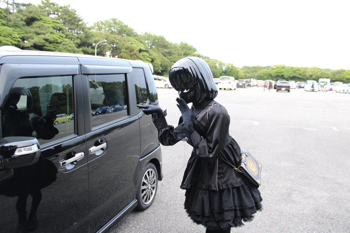 yukaka_kig's tweet photo. 今日はシィさんの黒い娘ちゃんと着ぐドラと撮影オフしてました！
久しぶりにお会いましたが、今回もお美しい✨️
他にもエモいお写真いっぱい撮ったので、シィさんからもポストしてもらいます✨️
#kigurumi
#稲毛海浜公園 https://t.co/BsruMoxJfu