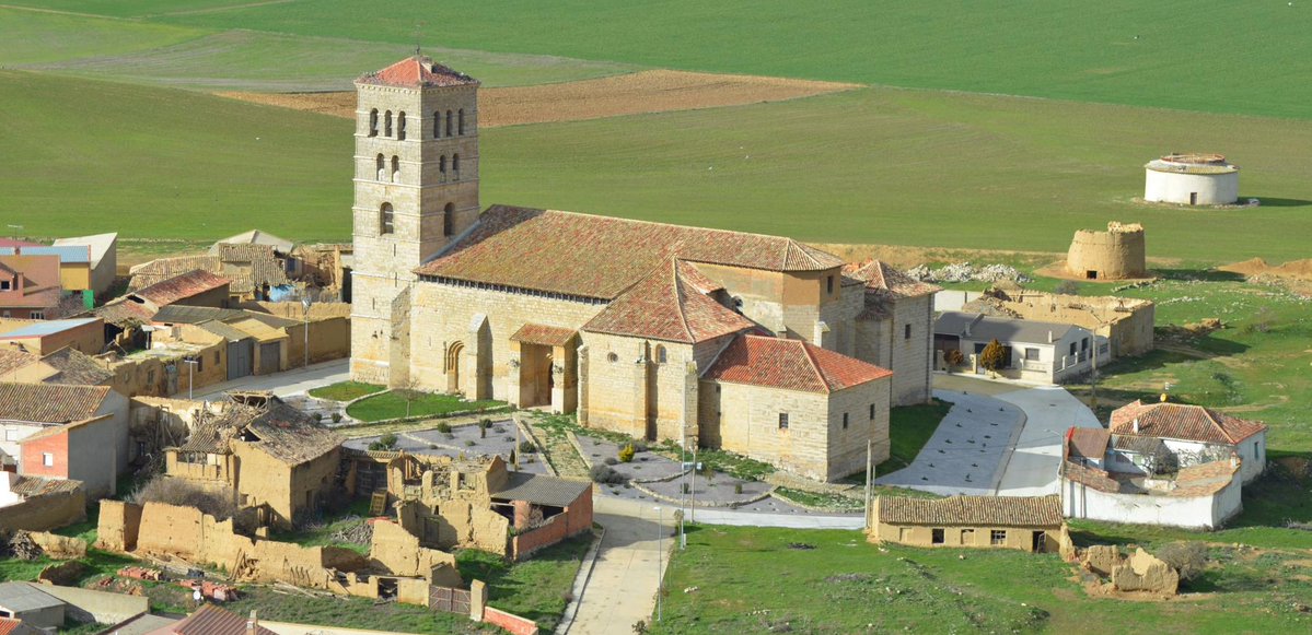 JavierPerezARGI's tweet photo. Hoy en #ElPicaporte de @esradio_cyl seguimos viajando por las localidades que celebrarán el eclipse de manera especial el 12 de agosto y pararemos en Torremormojón donde charlaremos con  su alcalde, Aitor Labajo, porque este municipio palentino se convertirá en sede científica. https://t.co/a8GPVRCg5L